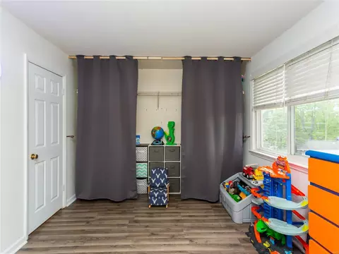 Bedroom - 414 Echo Hill Dr, Ballwin, MO 63021 photo 3 of 6