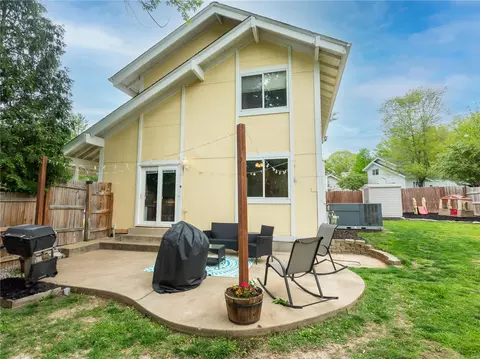 Exterior - 414 Echo Hill Dr, Ballwin, MO 63021 photo 4 of 11