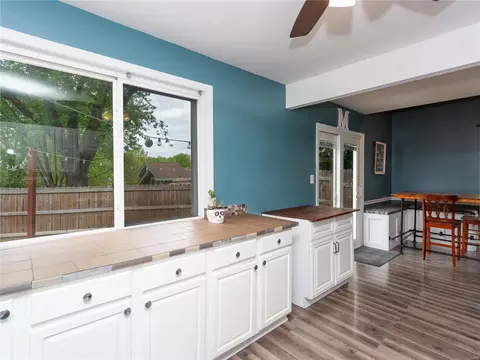 Bath - 414 Echo Hill Dr, Ballwin, MO 63021 photo 1 of 4