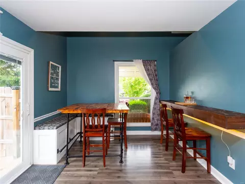 Dining - 414 Echo Hill Dr, Ballwin, MO 63021 photo 2 of 5