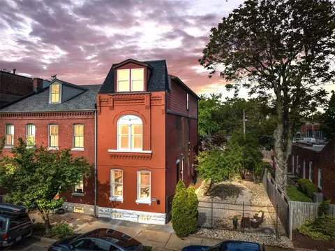 2427 Mcnair Ave, Saint Louis, MO 63104