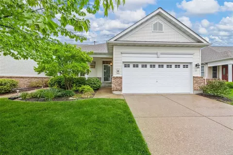 247 Pigeon Dr, Lake Saint Louis, MO 63367