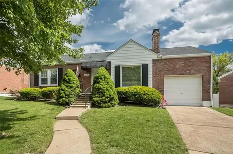 6988 Hi View Ave, Saint Louis, MO 63109