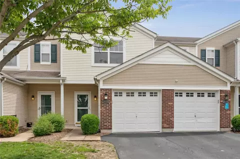 4938 Heritage Heights Cir, Hazelwood, MO 63042