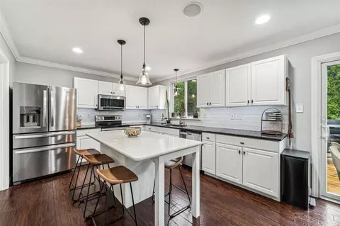 Kitchen - 394 Buckhurst Dr, Ballwin, MO 63021 photo 1 of 2