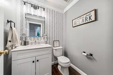 Bath - 394 Buckhurst Dr, Ballwin, MO 63021 photo 1 of 4