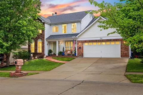 768 Vista Hills Ct, Eureka, MO 63025
