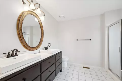 Bath - 1215 Richland Meadows Dr, Ballwin, MO 63021 photo 3 of 4