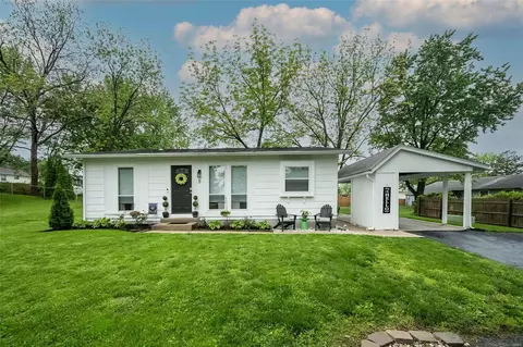 5 Lemon Tree Dr, Saint Peters, MO 63376
