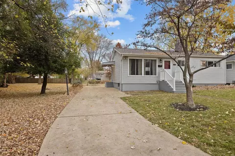 7131 Sutherland Ave, Saint Louis, MO 63109