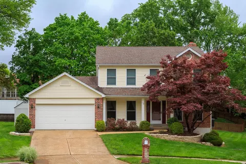 6908 China Lake Ct, Saint Louis, MO 63129