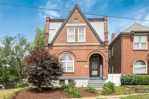 4449 Virginia Ave, Saint Louis, MO 63111