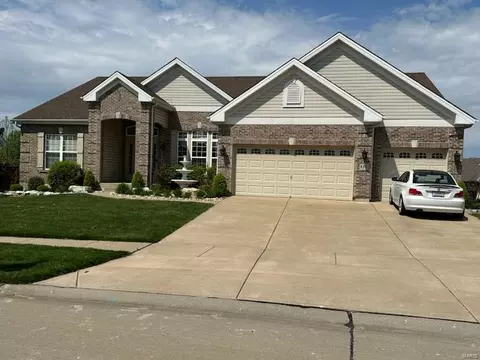 815 Brockwell Dr, O'fallon, MO 63368