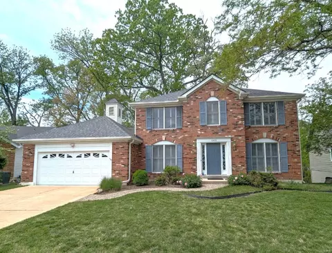 12939 Walnutway Ter, Saint Louis, MO 63146