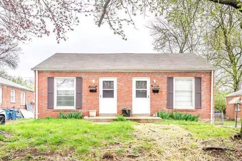 2248 Woodson Rd, Saint Louis, MO 63114