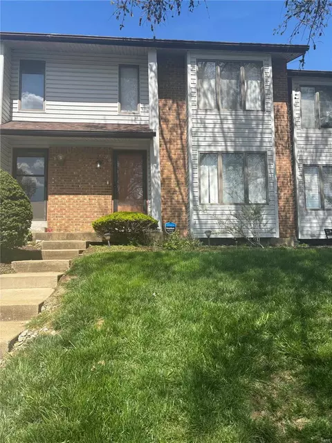 39 Spring Song Ct #E, Saint Peters, MO 63376