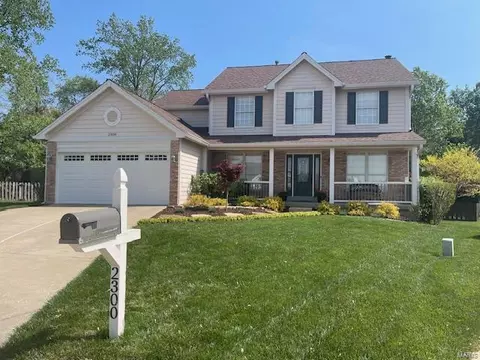 2300 Kingstowne Place Ct, Wildwood, MO 63011