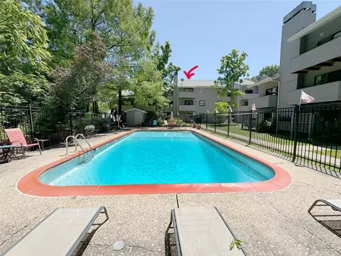 Exterior - 1329 Prospect Village Ln #E, Ballwin, MO 63021 photo 4 of 4