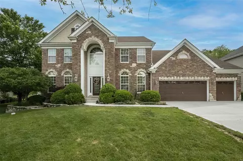 108 Elderberry Ln, Wildwood, MO 63040