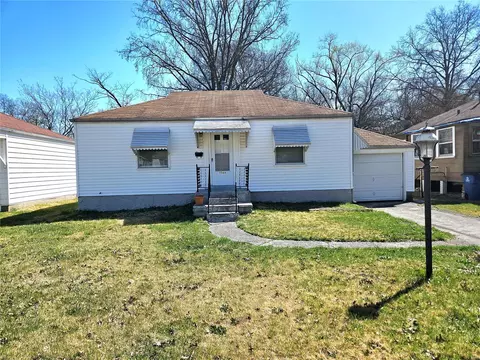 5566 Sunbury Ave, Saint Louis, MO 63136