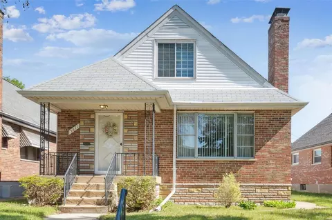5871 Eichelberger St, Saint Louis, MO 63109