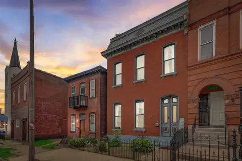 7415 Michigan Ave, Saint Louis, MO 63111