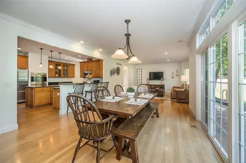 Dining - 164 Point Lansing Cir, Ballwin, MO 63021 photo 4 of 6