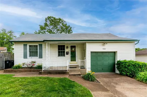 9565 Lydell Dr, Saint Louis, MO 63123