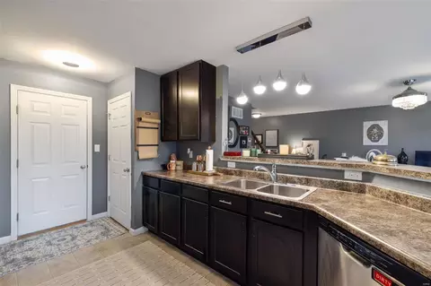 Kitchen - 1336 Commons Cir, Cottleville, MO 63304 photo 5 of 9