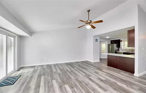 Living - 2524 Maple Crossing Dr, Wildwood, MO 63011 photo 2 of 3