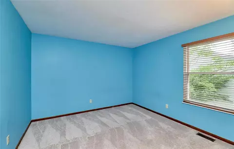 Bedroom - 2524 Maple Crossing Dr, Wildwood, MO 63011 photo 4 of 6
