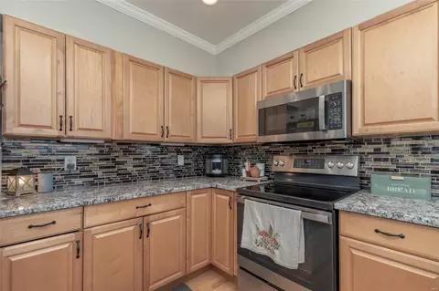 6006 Heege Rd, Affton, MO 63123 photo 9