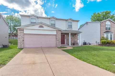 7627 Terri Lynn Dr, Saint Louis, MO 63123
