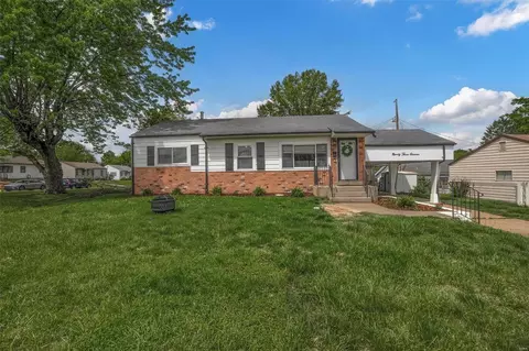 9311 Hoppy Dr, Saint Louis, MO 63123