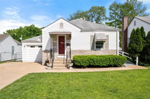 3546 Saint Joachim Ln, Saint Ann, MO 63074