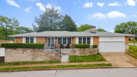3820 January Ave, Saint Louis, MO 63109