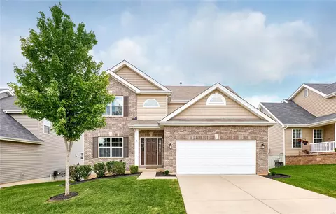 138 Champions Ln, Wentzville, MO 63385