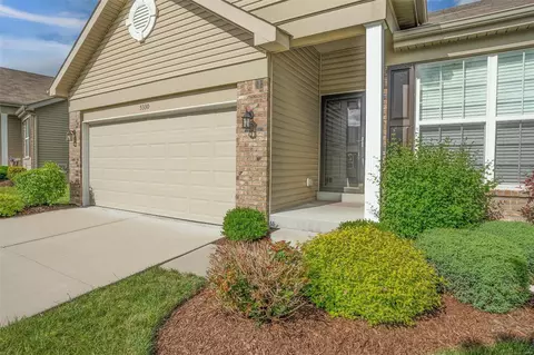 5330 Trailhead Ct, Eureka, MO 63025
