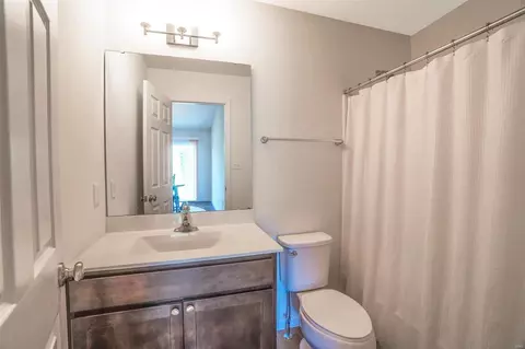 Bath - 5330 Trailhead Ct, Eureka, MO 63025 photo 3 of 3