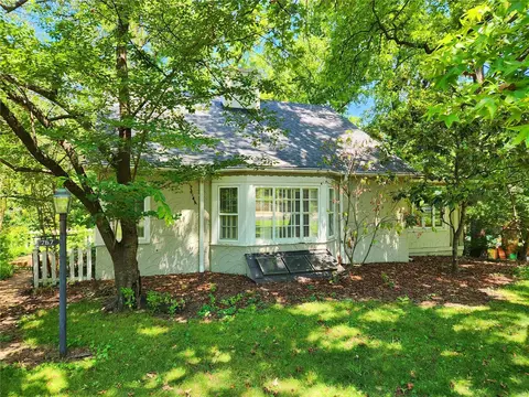 767 Edwin Ave, Glendale, MO 63122 photo 3