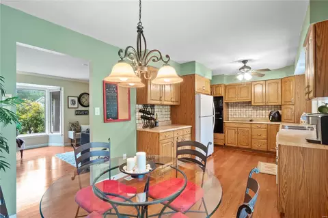 786 Westglen Village Dr, Ballwin, MO 63021 photo 5