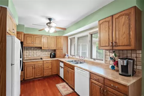 786 Westglen Village Dr, Ballwin, MO 63021 photo 9