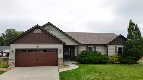 227 Hartford Glen Ct, Wentzville, MO 63385