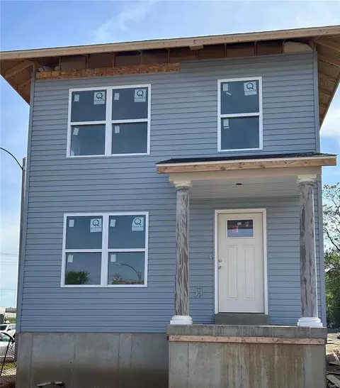 3702 Hebert St, Saint Louis, MO 63107