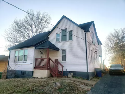 2105 Wolter Ave, Vinita Park, MO 63114