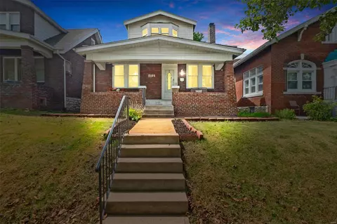 5186 Goethe Ave, Saint Louis, MO 63109