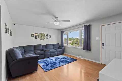 14 Daniel Dr, O'fallon, MO 63366 photo 3