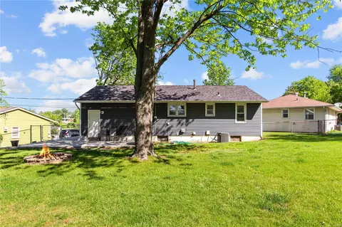 14 Daniel Dr, O'fallon, MO 63366 photo 6