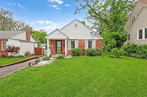 103 N Sappington Rd, Saint Louis, MO 63122