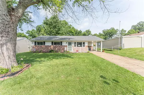 3841 Keats Dr, Woodson Terrace, MO 63134